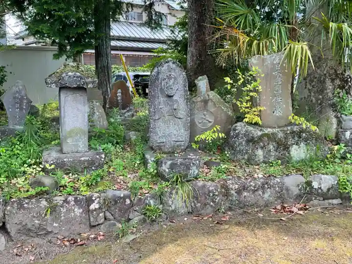 中沼薬師堂 (小泉寺)(神奈川県)