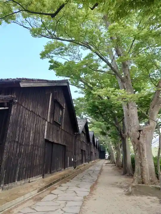 三居稲荷神社のその他建物