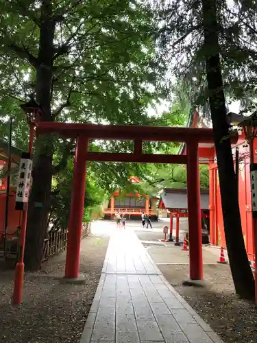 花園神社の鳥居