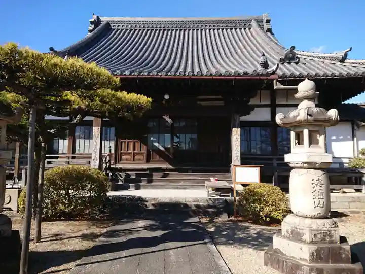 善導寺の本殿・本堂