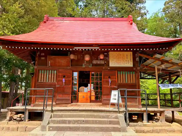 月岡神社の本殿・本堂