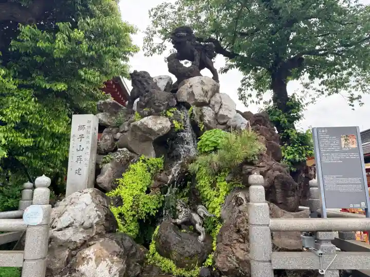 神田神社(神田明神)の{uncategorized: "未分類", other: "その他", undefined: "問題あり", building: "その他建物", grave: "お墓", sacred_gate: "鳥居", guardian: "狛犬", statue: "像", buddha: "仏像", history: "歴史", nature: "自然", garden: "庭園", animal: "動物", pagoda: "塔", temizu: "手水舎", mountain_gate: "山門・神門", sanctuary: "本殿・本堂", subordinate: "末社・摂社", art: "芸術", scenery: "景色", jizo: "地蔵", ema: "絵馬", goshuin: "御朱印", omikuji: "おみくじ", items: "授与品その他", amulet: "お守り", goshuincho: "御朱印帳", eats: "食事", festival: "お祭り", votive_dance: "神楽", shichigosan: "七五三参", wedding: "結婚式", experience: "体験その他", initially: "初詣", around: "周辺", anti_infection: "感染症対策"}