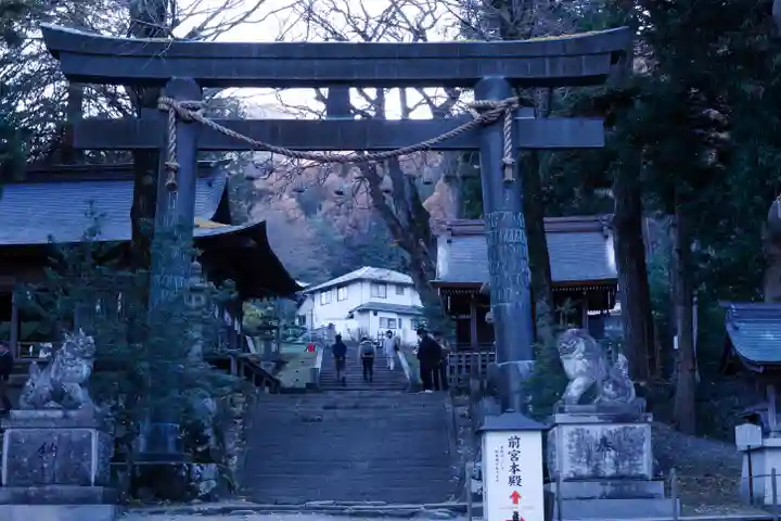 諏訪大社上社前宮(長野県)