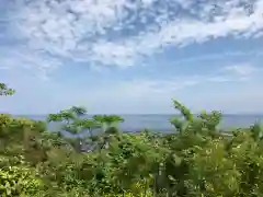 荒磯魚見根神社の景色