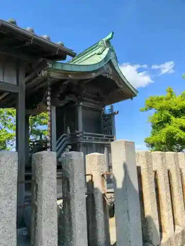 八幡社(堀之内)の{uncategorized: "未分類", other: "その他", undefined: "問題あり", building: "その他建物", grave: "お墓", sacred_gate: "鳥居", guardian: "狛犬", statue: "像", buddha: "仏像", history: "歴史", nature: "自然", garden: "庭園", animal: "動物", pagoda: "塔", temizu: "手水舎", mountain_gate: "山門・神門", sanctuary: "本殿・本堂", subordinate: "末社・摂社", art: "芸術", scenery: "景色", jizo: "地蔵", ema: "絵馬", goshuin: "御朱印", omikuji: "おみくじ", items: "授与品その他", amulet: "お守り", goshuincho: "御朱印帳", eats: "食事", festival: "お祭り", votive_dance: "神楽", shichigosan: "七五三参", wedding: "結婚式", experience: "体験その他", initially: "初詣", around: "周辺", anti_infection: "感染症対策"}