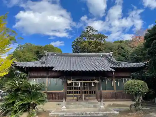 六社神社の本殿