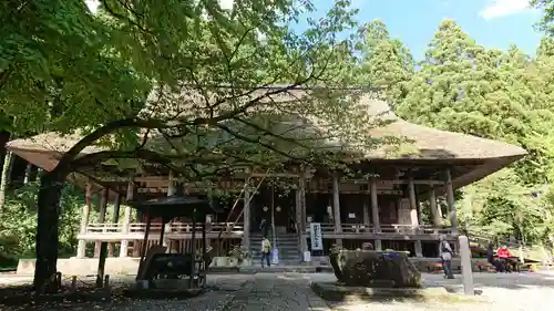 慈恩寺の本殿