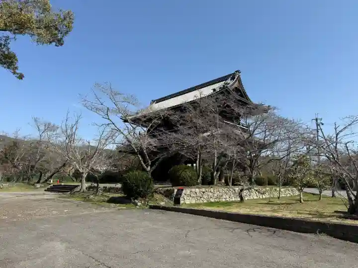根来寺の{uncategorized: "未分類", other: "その他", undefined: "問題あり", building: "その他建物", grave: "お墓", sacred_gate: "鳥居", guardian: "狛犬", statue: "像", buddha: "仏像", history: "歴史", nature: "自然", garden: "庭園", animal: "動物", pagoda: "塔", temizu: "手水舎", mountain_gate: "山門・神門", sanctuary: "本殿・本堂", subordinate: "末社・摂社", art: "芸術", scenery: "景色", jizo: "地蔵", ema: "絵馬", goshuin: "御朱印", omikuji: "おみくじ", items: "授与品その他", amulet: "お守り", goshuincho: "御朱印帳", eats: "食事", festival: "お祭り", votive_dance: "神楽", shichigosan: "七五三参", wedding: "結婚式", experience: "体験その他", initially: "初詣", around: "周辺", anti_infection: "感染症対策"}