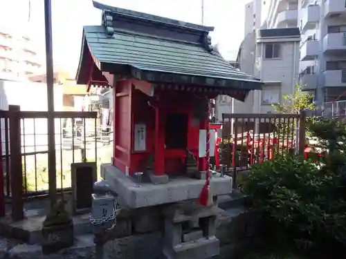 稲荷大明神の末社