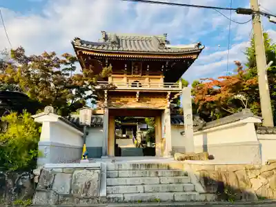 傳宗院の山門・神門