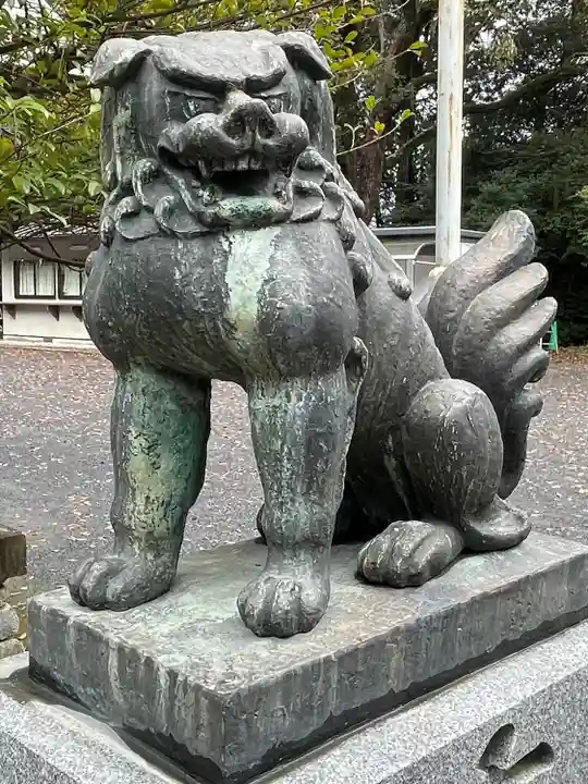 杉守神社の狛犬