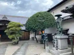 八正寺の建物その他