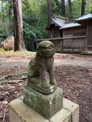 小鷹神社の狛犬