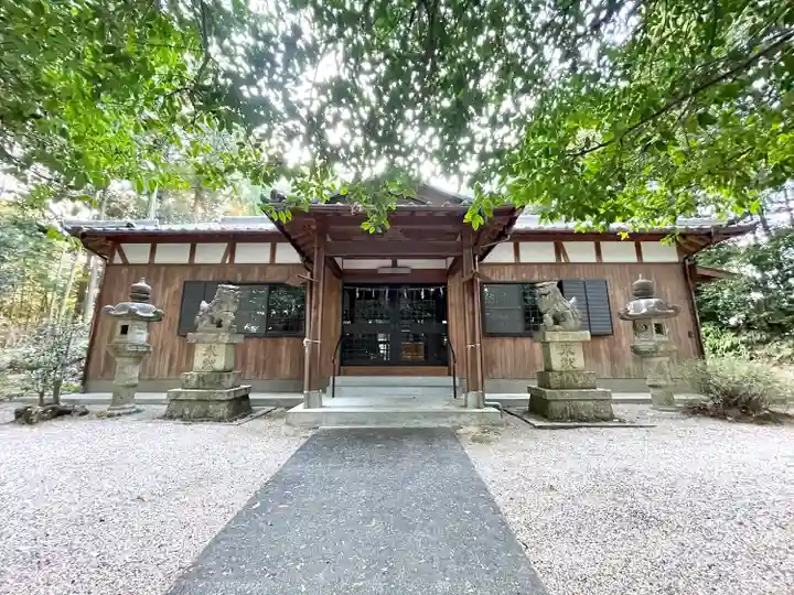 明合神社の本殿・本堂