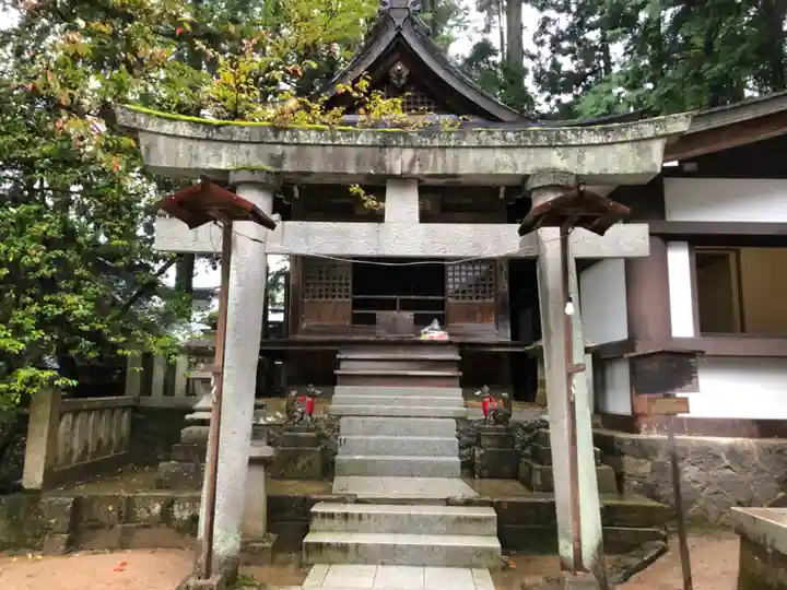 櫻山八幡宮の末社・摂社