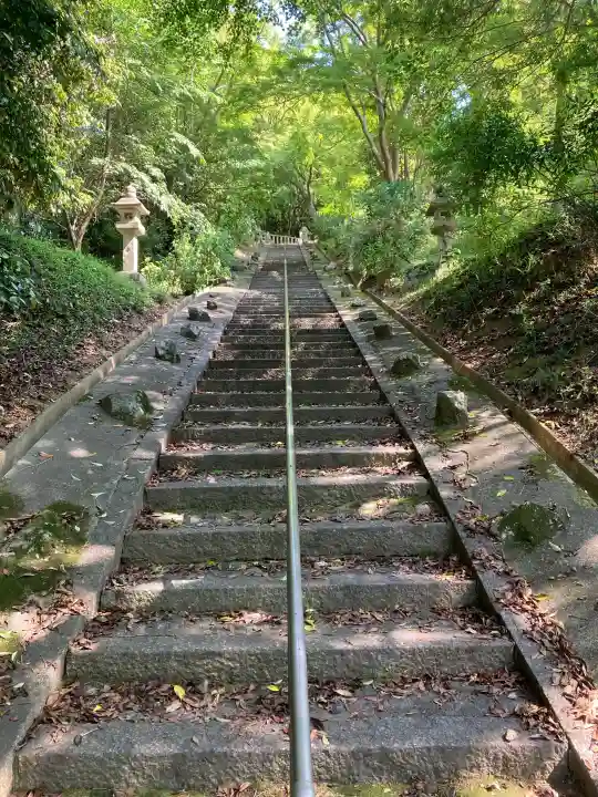 科長神社の{uncategorized: "未分類", other: "その他", undefined: "問題あり", building: "その他建物", grave: "お墓", sacred_gate: "鳥居", guardian: "狛犬", statue: "像", buddha: "仏像", history: "歴史", nature: "自然", garden: "庭園", animal: "動物", pagoda: "塔", temizu: "手水舎", mountain_gate: "山門・神門", sanctuary: "本殿・本堂", subordinate: "末社・摂社", art: "芸術", scenery: "景色", jizo: "地蔵", ema: "絵馬", goshuin: "御朱印", omikuji: "おみくじ", items: "授与品その他", amulet: "お守り", goshuincho: "御朱印帳", eats: "食事", festival: "お祭り", votive_dance: "神楽", shichigosan: "七五三参", wedding: "結婚式", experience: "体験その他", initially: "初詣", around: "周辺", anti_infection: "感染症対策"}