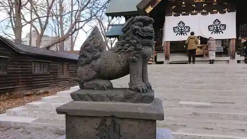 札幌諏訪神社の狛犬