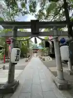 多摩川浅間神社の{uncategorized: "未分類", other: "その他", undefined: "問題あり", building: "その他建物", grave: "お墓", sacred_gate: "鳥居", guardian: "狛犬", statue: "像", buddha: "仏像", history: "歴史", nature: "自然", garden: "庭園", animal: "動物", pagoda: "塔", temizu: "手水舎", mountain_gate: "山門・神門", sanctuary: "本殿・本堂", subordinate: "末社・摂社", art: "芸術", scenery: "景色", jizo: "地蔵", ema: "絵馬", goshuin: "御朱印", omikuji: "おみくじ", items: "授与品その他", amulet: "お守り", goshuincho: "御朱印帳", eats: "食事", festival: "お祭り", votive_dance: "神楽", shichigosan: "七五三参", wedding: "結婚式", experience: "体験その他", initially: "初詣", around: "周辺", anti_infection: "感染症対策"}