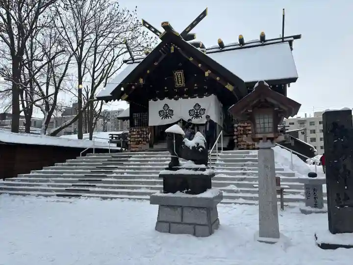 札幌諏訪神社の本殿・本堂