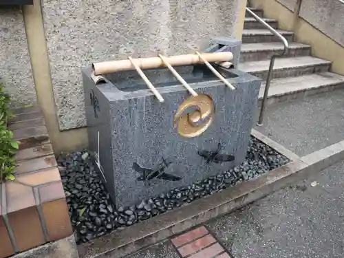 飛行神社の手水舎