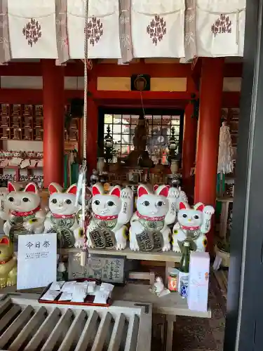 お松大権現の{uncategorized: "未分類", other: "その他", undefined: "問題あり", building: "その他建物", grave: "お墓", sacred_gate: "鳥居", guardian: "狛犬", statue: "像", buddha: "仏像", history: "歴史", nature: "自然", garden: "庭園", animal: "動物", pagoda: "塔", temizu: "手水舎", mountain_gate: "山門・神門", sanctuary: "本殿・本堂", subordinate: "末社・摂社", art: "芸術", scenery: "景色", jizo: "地蔵", ema: "絵馬", goshuin: "御朱印", omikuji: "おみくじ", items: "授与品その他", amulet: "お守り", goshuincho: "御朱印帳", eats: "食事", festival: "お祭り", votive_dance: "神楽", shichigosan: "七五三参", wedding: "結婚式", experience: "体験その他", initially: "初詣", around: "周辺", anti_infection: "感染症対策"}