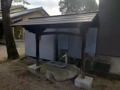 彌五騰社（矢作）の手水舎