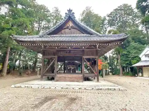 白鳥神社の建物その他