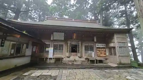 砥鹿神社（奥宮）の本殿・本堂