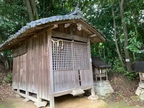 伊豫岡八幡神社の末社