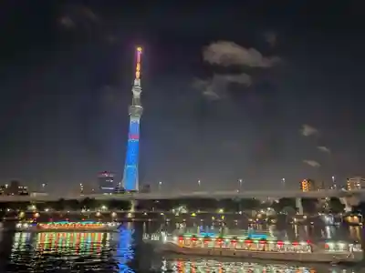 浅草神社の周辺