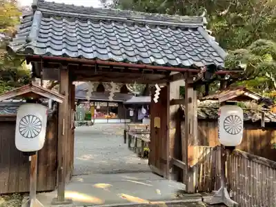 𠮷水神社（吉水神社）の山門・神門
