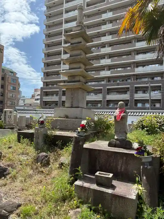 慶傳寺の{uncategorized: "未分類", other: "その他", undefined: "問題あり", building: "その他建物", grave: "お墓", sacred_gate: "鳥居", guardian: "狛犬", statue: "像", buddha: "仏像", history: "歴史", nature: "自然", garden: "庭園", animal: "動物", pagoda: "塔", temizu: "手水舎", mountain_gate: "山門・神門", sanctuary: "本殿・本堂", subordinate: "末社・摂社", art: "芸術", scenery: "景色", jizo: "地蔵", ema: "絵馬", goshuin: "御朱印", omikuji: "おみくじ", items: "授与品その他", amulet: "お守り", goshuincho: "御朱印帳", eats: "食事", festival: "お祭り", votive_dance: "神楽", shichigosan: "七五三参", wedding: "結婚式", experience: "体験その他", initially: "初詣", around: "周辺", anti_infection: "感染症対策"}
