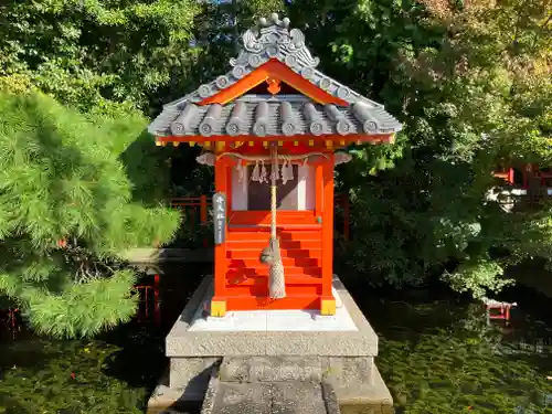 多治速比売神社の末社