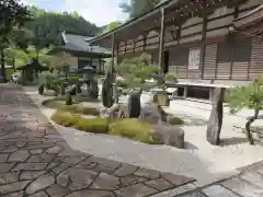 長安寺の庭園