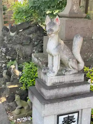 天明稲荷神社の狛犬