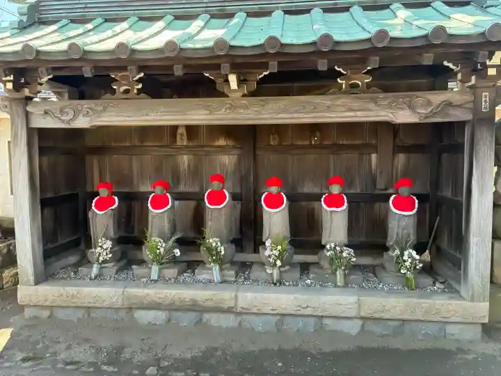 寶珠寺(宝珠寺)の{uncategorized: "未分類", other: "その他", undefined: "問題あり", building: "その他建物", grave: "お墓", sacred_gate: "鳥居", guardian: "狛犬", statue: "像", buddha: "仏像", history: "歴史", nature: "自然", garden: "庭園", animal: "動物", pagoda: "塔", temizu: "手水舎", mountain_gate: "山門・神門", sanctuary: "本殿・本堂", subordinate: "末社・摂社", art: "芸術", scenery: "景色", jizo: "地蔵", ema: "絵馬", goshuin: "御朱印", omikuji: "おみくじ", items: "授与品その他", amulet: "お守り", goshuincho: "御朱印帳", eats: "食事", festival: "お祭り", votive_dance: "神楽", shichigosan: "七五三参", wedding: "結婚式", experience: "体験その他", initially: "初詣", around: "周辺", anti_infection: "感染症対策"}