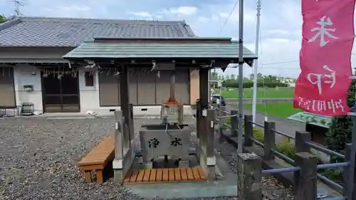 片岡神明宮の手水舎