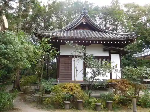 西方院の本殿・本堂