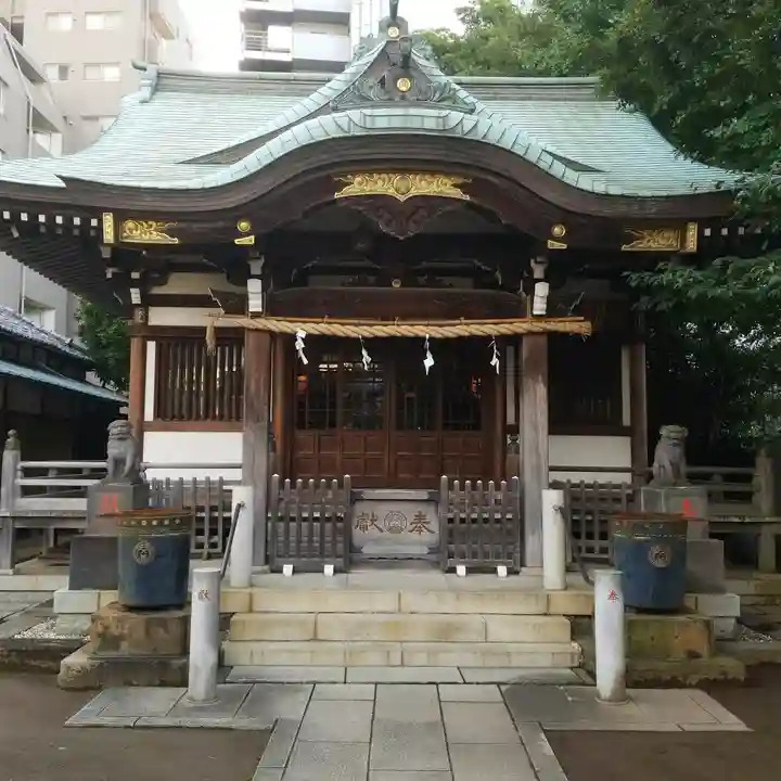 綾瀬稲荷神社の本殿・本堂