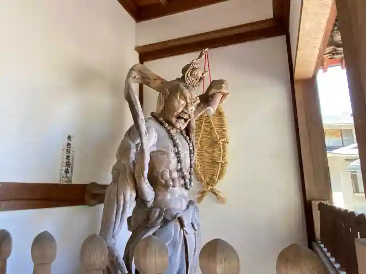 長性院の{uncategorized: "未分類", other: "その他", undefined: "問題あり", building: "その他建物", grave: "お墓", sacred_gate: "鳥居", guardian: "狛犬", statue: "像", buddha: "仏像", history: "歴史", nature: "自然", garden: "庭園", animal: "動物", pagoda: "塔", temizu: "手水舎", mountain_gate: "山門・神門", sanctuary: "本殿・本堂", subordinate: "末社・摂社", art: "芸術", scenery: "景色", jizo: "地蔵", ema: "絵馬", goshuin: "御朱印", omikuji: "おみくじ", items: "授与品その他", amulet: "お守り", goshuincho: "御朱印帳", eats: "食事", festival: "お祭り", votive_dance: "神楽", shichigosan: "七五三参", wedding: "結婚式", experience: "体験その他", initially: "初詣", around: "周辺", anti_infection: "感染症対策"}