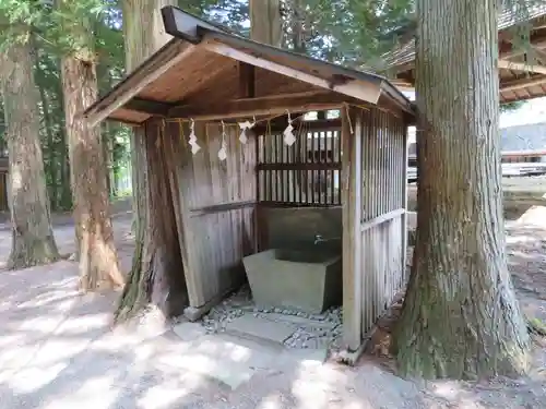 原野八幡宮の手水舎