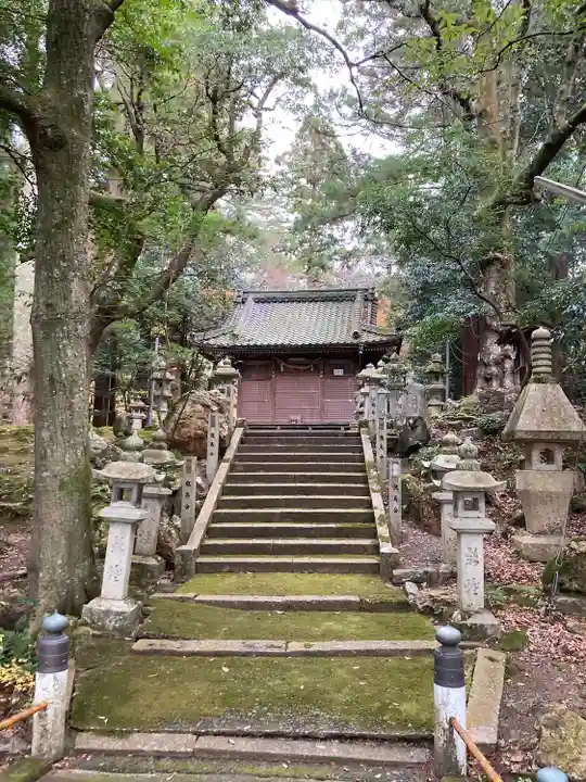 六所神社の本殿・本堂