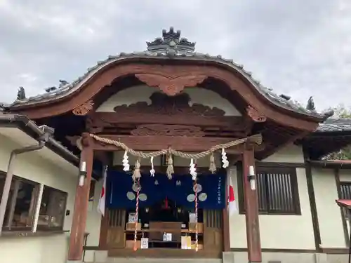白岳神社の本殿・本堂