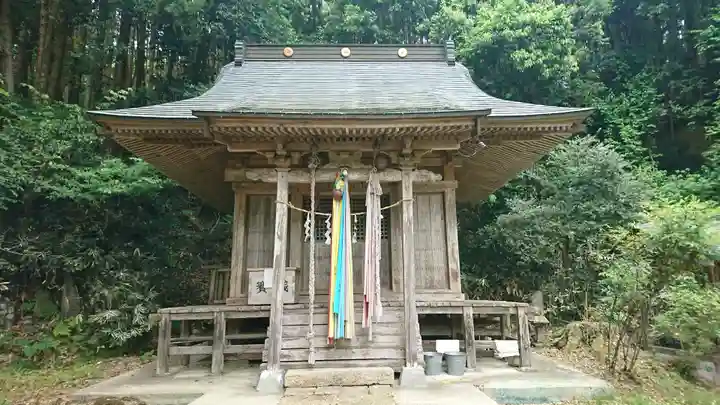 八幡神社の本殿・本堂