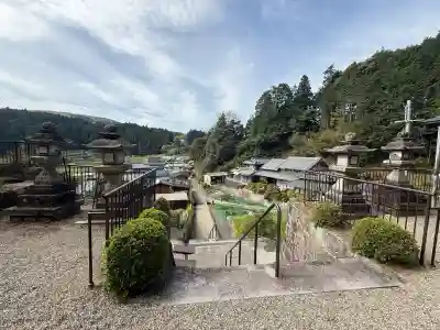 天神社の{uncategorized: "未分類", other: "その他", undefined: "問題あり", building: "その他建物", grave: "お墓", sacred_gate: "鳥居", guardian: "狛犬", statue: "像", buddha: "仏像", history: "歴史", nature: "自然", garden: "庭園", animal: "動物", pagoda: "塔", temizu: "手水舎", mountain_gate: "山門・神門", sanctuary: "本殿・本堂", subordinate: "末社・摂社", art: "芸術", scenery: "景色", jizo: "地蔵", ema: "絵馬", goshuin: "御朱印", omikuji: "おみくじ", items: "授与品その他", amulet: "お守り", goshuincho: "御朱印帳", eats: "食事", festival: "お祭り", votive_dance: "神楽", shichigosan: "七五三参", wedding: "結婚式", experience: "体験その他", initially: "初詣", around: "周辺", anti_infection: "感染症対策"}