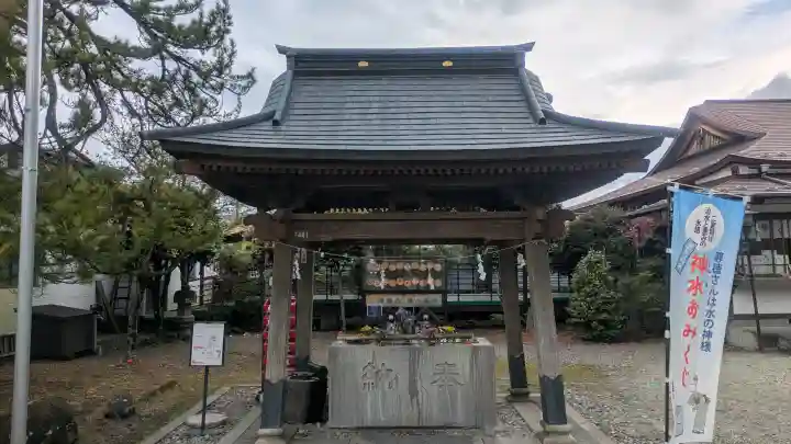 今市報徳二宮神社の{uncategorized: "未分類", other: "その他", undefined: "問題あり", building: "その他建物", grave: "お墓", sacred_gate: "鳥居", guardian: "狛犬", statue: "像", buddha: "仏像", history: "歴史", nature: "自然", garden: "庭園", animal: "動物", pagoda: "塔", temizu: "手水舎", mountain_gate: "山門・神門", sanctuary: "本殿・本堂", subordinate: "末社・摂社", art: "芸術", scenery: "景色", jizo: "地蔵", ema: "絵馬", goshuin: "御朱印", omikuji: "おみくじ", items: "授与品その他", amulet: "お守り", goshuincho: "御朱印帳", eats: "食事", festival: "お祭り", votive_dance: "神楽", shichigosan: "七五三参", wedding: "結婚式", experience: "体験その他", initially: "初詣", around: "周辺", anti_infection: "感染症対策"}