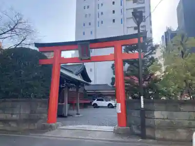 羽衣町厳島神社（関内厳島神社・横浜弁天）の{uncategorized: "未分類", other: "その他", undefined: "問題あり", building: "その他建物", grave: "お墓", sacred_gate: "鳥居", guardian: "狛犬", statue: "像", buddha: "仏像", history: "歴史", nature: "自然", garden: "庭園", animal: "動物", pagoda: "塔", temizu: "手水舎", mountain_gate: "山門・神門", sanctuary: "本殿・本堂", subordinate: "末社・摂社", art: "芸術", scenery: "景色", jizo: "地蔵", ema: "絵馬", goshuin: "御朱印", omikuji: "おみくじ", items: "授与品その他", amulet: "お守り", goshuincho: "御朱印帳", eats: "食事", festival: "お祭り", votive_dance: "神楽", shichigosan: "七五三参", wedding: "結婚式", experience: "体験その他", initially: "初詣", around: "周辺", anti_infection: "感染症対策"}