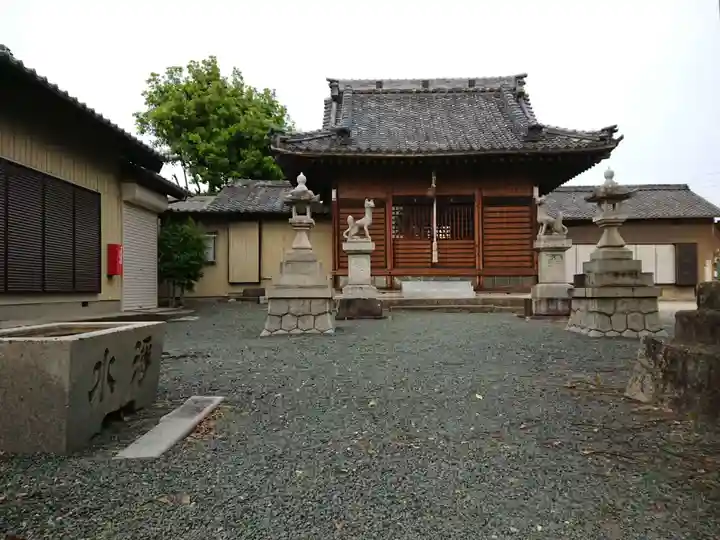 稲荷社(寄住町)の本殿・本堂