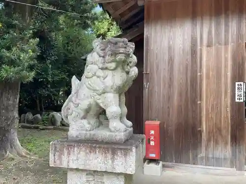 庄村波多神社の狛犬