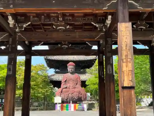 八事山 興正寺の山門・神門